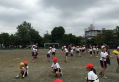 タグラグビー教室を開催しました！（日野市立第一小学校）