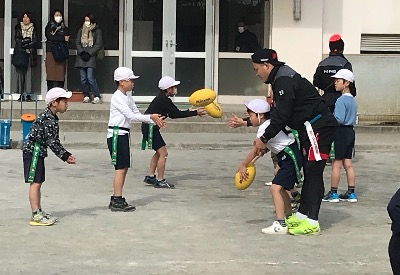 タグラグビー教室を開催しました！（日野市立第三小学校）